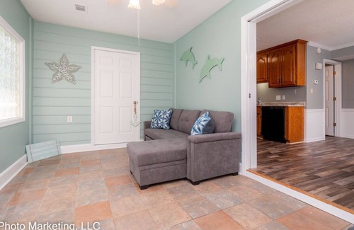 Warner Robins House | Renovated Townhouse w/Private Pool close to Robins AFB