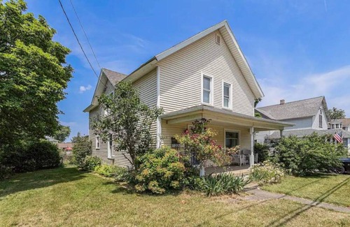 Three Oaks House | Renovated Victorian Home with Private Garden & Fire Pit!