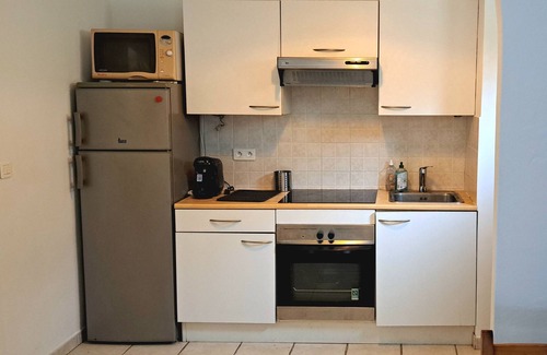 Antibes Old Town Apartment | Rent 2 rooms Furnished Au Coeur Du Vieil Antibes