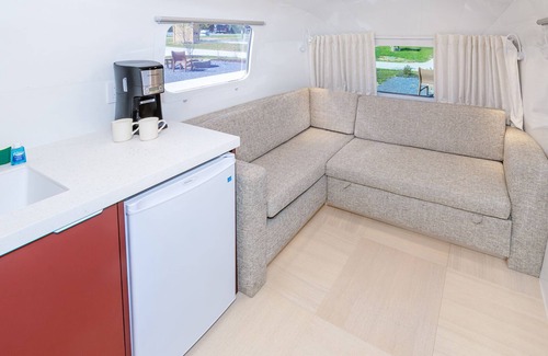 Luray RV Rental | Rent a NEW Airstream RV at Luray RV Resort - Great Amenities - (V225)