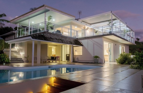 Tahiti Villa | Rent a part of Domaine To'a Hotu. 3 bedrooms, 3 bathrooms, 8 people max.
