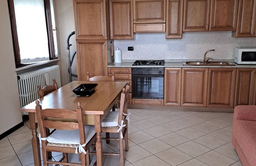Lugana Apartment | Rent apartment on the first floor proximity Virgilio spa.