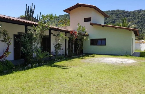 Guaiuba House | Rent for new year house with 5 suites