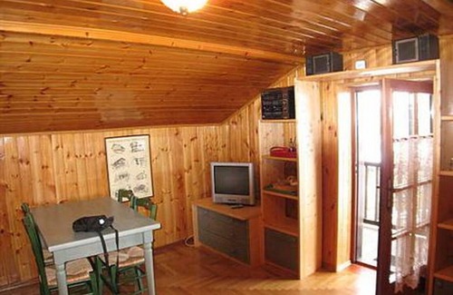 Antagnod House | Rent for the elegant attic winter season in Periasc, Champoluc