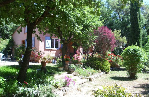 Grimaud House | Rent small detached house