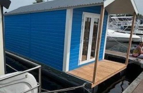 Lathum House | Rent your own unique houseboat for 4 people on the water.