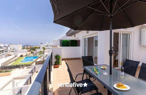 Monte Faro Apartment | rentafive Nuevo Piscina Terraza AA
