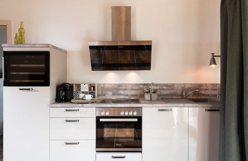 Rachtig Apartment | Rental-Apartment-Private Bathroom-Terrace-Rochter Quartier