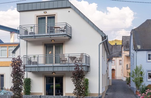 Rachtig Apartment | Rental-Apartment-Private Bathroom-Terrace-Rochter Quartier