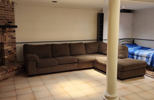 Vaughan Apartment | Rental Basement Apartment. Great location, parking, separate entrance, private.
