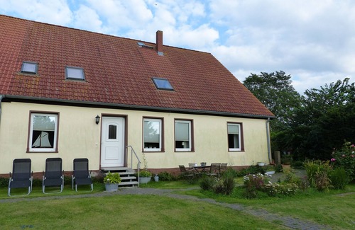 Gnies Apartment | Rental of 2 cozy and stylish apartments