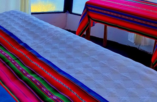 Puno House | Reserva tu Habitación en el Medio del Lago Titicaca Vive una Expercia Única