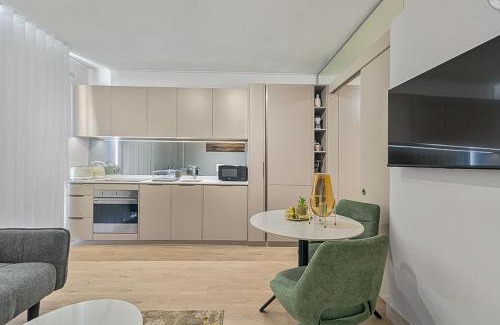 Greater Johannesburg Metropolitan Area Apartment | Residence at One on Rosebank