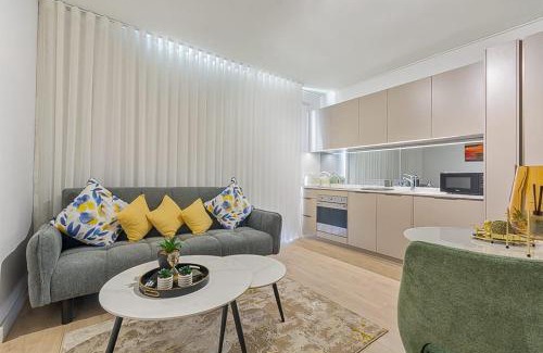 Greater Johannesburg Metropolitan Area Apartment | Residence at One on Rosebank