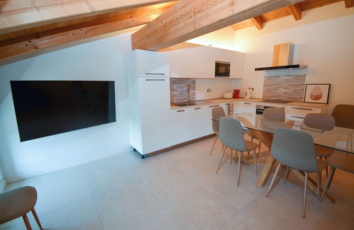 Rivoli Veronese Apartment | Residence Corte Bellebarbe - Terracotta