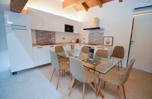 Rivoli Veronese Apartment | Residence Corte Bellebarbe - Terracotta