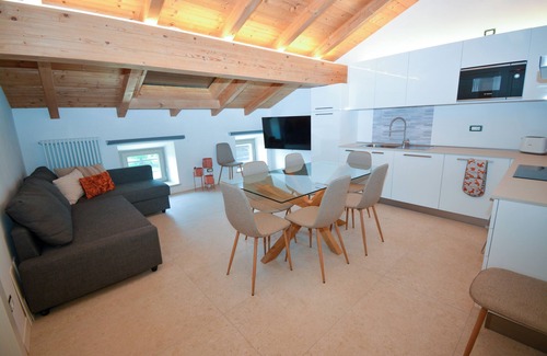 Rivoli Veronese Apartment | Residence Corte Bellebarbe - Terracotta