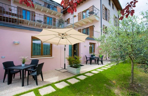 Pieve Apartment | Residence del Rose Apartment surrounded by greenery between sport and relaxation