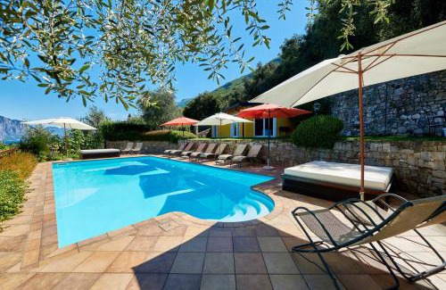 Cassone Apartment | Residence Mariù