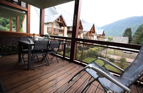 Montauban-de-Luchon Apartment | Residence Pics Des Pyrenees - Close to Golf - 3 Rooms Grande Balcon South - Garage