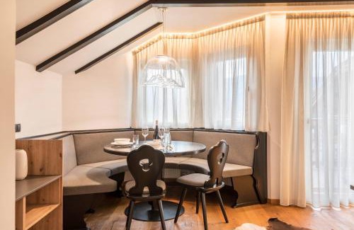 Kastelruth Apartment | Residence Skutial App Schlern