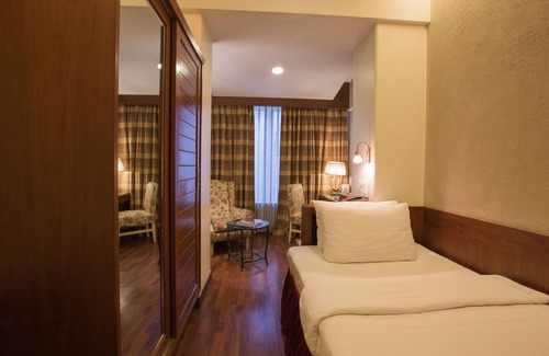 Central Pune Hotel | Residency club