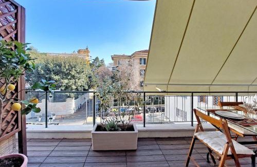 Quartiere XVII Trieste Apartment | RESIDENZA BELVEDERE LuxuryAparment-Pool&Balcony-JACUZZi-AirCond-Wifi