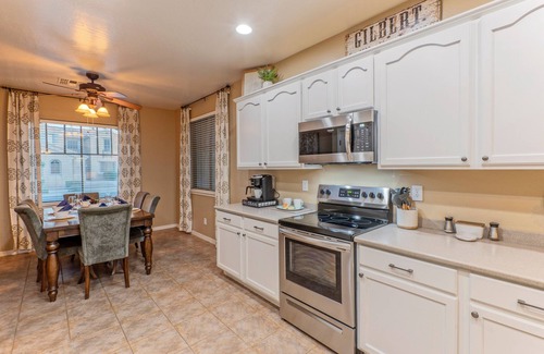 Power Ranch House | Resort Amenities: Pvt Htd POOL, Putt Green, Patio & Gas Grill & Fire Tbl, TVs All BRs,