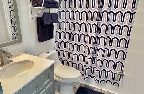 Avoca Condo | Resort/Golf Living near IU!