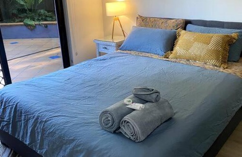 Spring Hill Apartment | Resort living in city centre with free parking