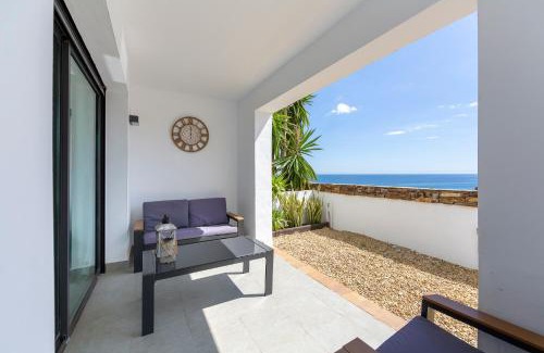 Playa Macenas Apartment | Resort Macenas #Vistas al mar #Largas estancias #Cuna