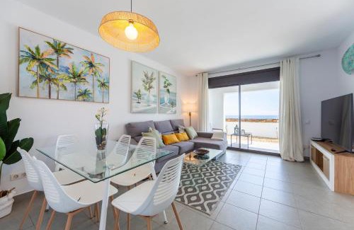 Playa Macenas Apartment | Resort Macenas #Vistas al mar #Largas estancias #Cuna