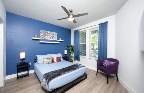Temple Terrace Apartment | Resort Style - POOL View - HOTUB - Moffitt - Pet - Mid Term Rental - Gated - Gym - Wifi - USF - Elevators - Long Stay - WT1