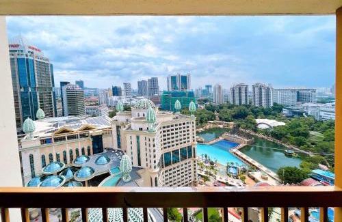 Bandar Sunway Apartment | Resort Suite Pyramid Lagoon View