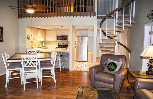 Fairfield Glade Villa | ðResort Vacations at Fairfield Glade TN Spacious Remodeled Villa just steps from golf course!