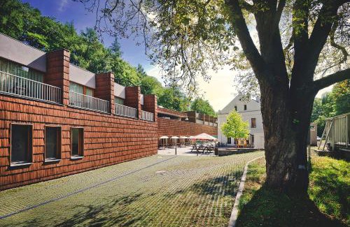 Chomutov House | Restaurace a Pension Hřebíkárna