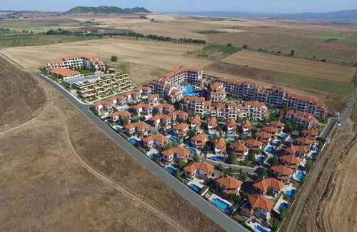 Aheloy Apartment | Restful, 1 Bed Apt, 4* Vineyards