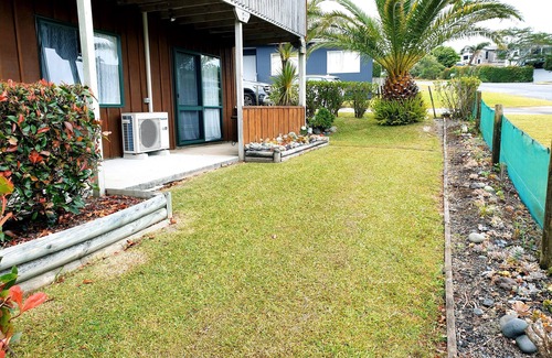 Hihi House | Restful Recreation. Modern home in great location