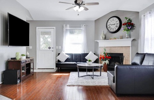 Wetmore House | Restful Spacious 4Bedroom Central @ Six Flags