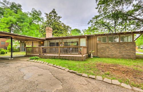 Winnsboro House | Restful Winnsboro Family Home Walk to Main Street