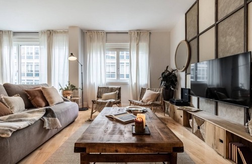 Almagro Apartment | Retama - 2 bedrooms and shared pool in Almagro