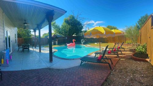 Little Elm House | Retreat close to Lewisville Lake with pool, pet ok