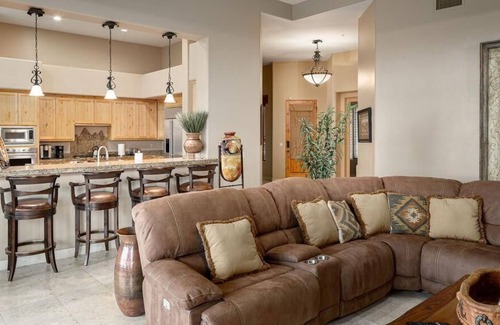 Rio Verde Foothills House | Retreat in this Warm Desert Dwelling in Rio Verde Foothills w/ amazing views, ama pool