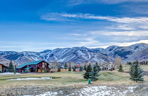 Park Meadows House | Retreat @ The Cove: Magnificent Views, Full Upgraded Luxury Townhome! Hot Tub!