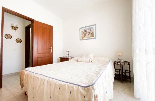 Espiche Apartment | Retreat with Terrace and View in Espiche #1887