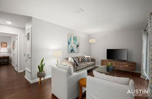 Old West Austin House | Retro Chic Old Austin Charm with Updated Features