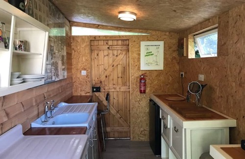 Runham Apartment | Retro Fair Ground Stall