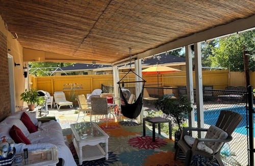 Littleton House | Retro modern house with Pool, AC, great patio, stocked kitchen - No cleaning fee