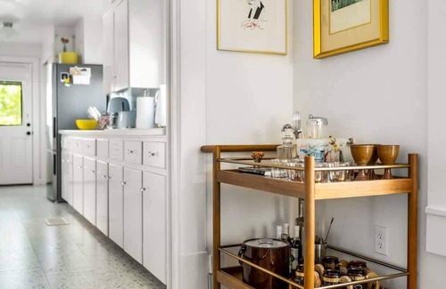 South River City House | Retro SoCo Home w/Heated Cowboy Pool! Near ACL!