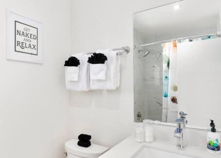 Roosevelt Apartment | Retro Studio in the Heart of DTPH - Very Walkable